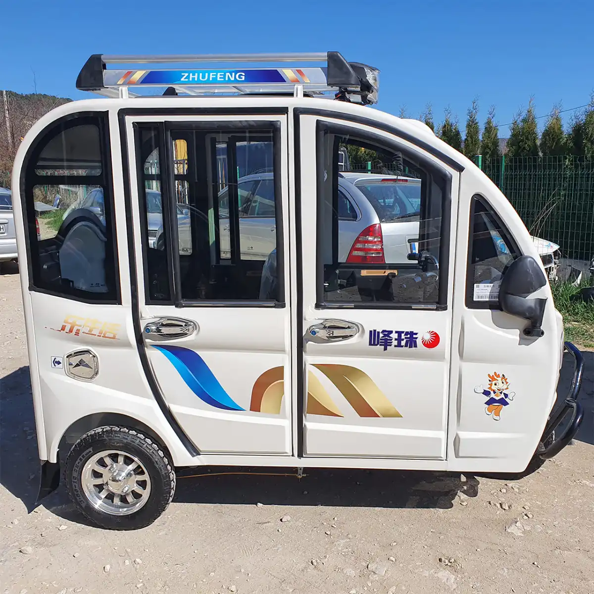 Електрическа кола с 3 колелета 6