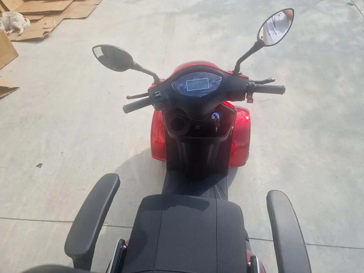 Електрическа Триколка MAXI LUX 2