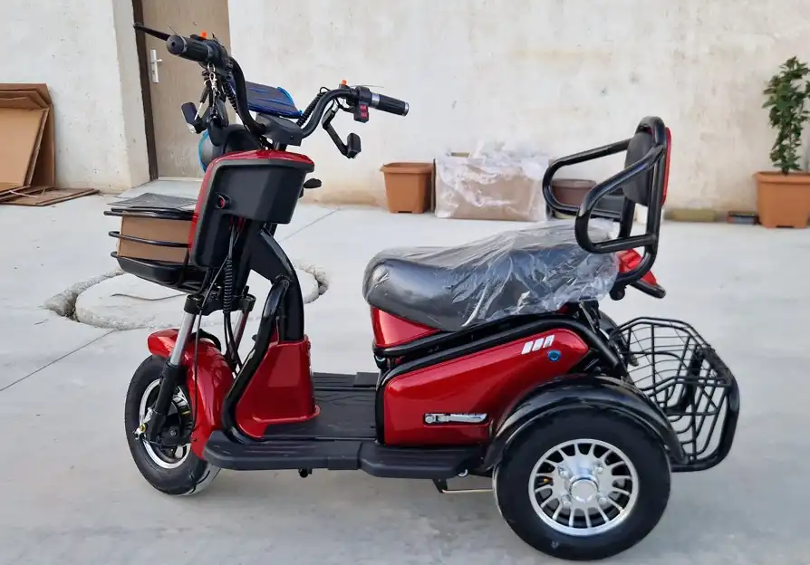 Електрическа Триколка Hoverdream Pudding Червена 800w 12